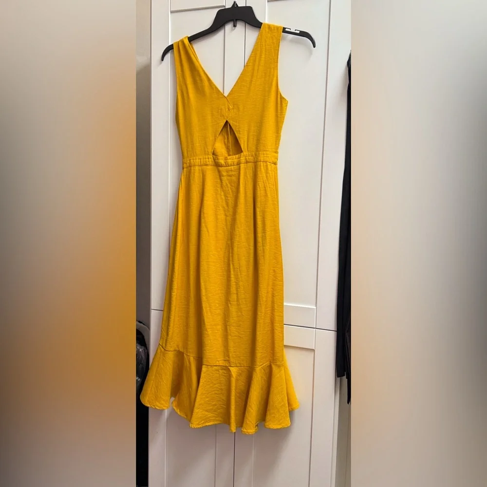 Lulu's Mustard Button-Up Midi Dress - Picture 7 of 8